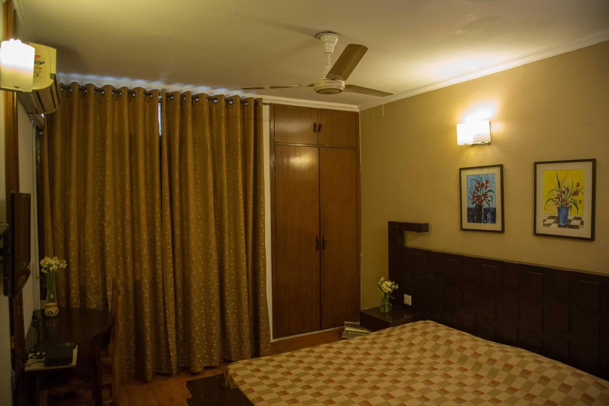 In Bb - 1 Private In 3 In Hauz Khas In Center Delhi Guest house *